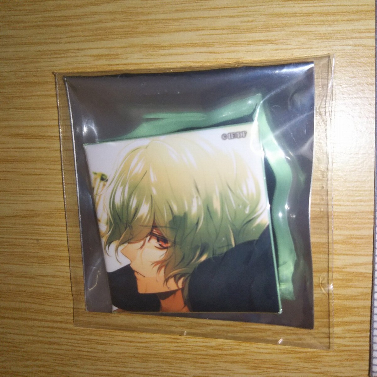 A50563 Collar x Malice Square Can badge Takeru Sasazuka | eBay