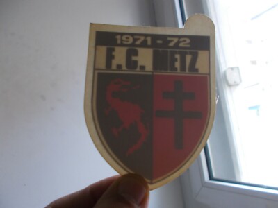 L'équipe de football de Metz pose pour la photo officielle le 18