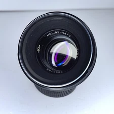 Helios 44-2 58mm f/2 lens black m42 mount. USSR. Good condition