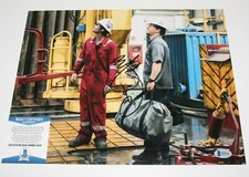 ACTOR MARK WAHLBERG SIGNED 'DEEPWATER HORIZON' 11x14 MOVIE PHOTO BECKETT COA