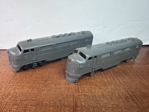 HO Scale TWO Unpainted Undecorated Unpowered Dummy F Units As Shown In ...