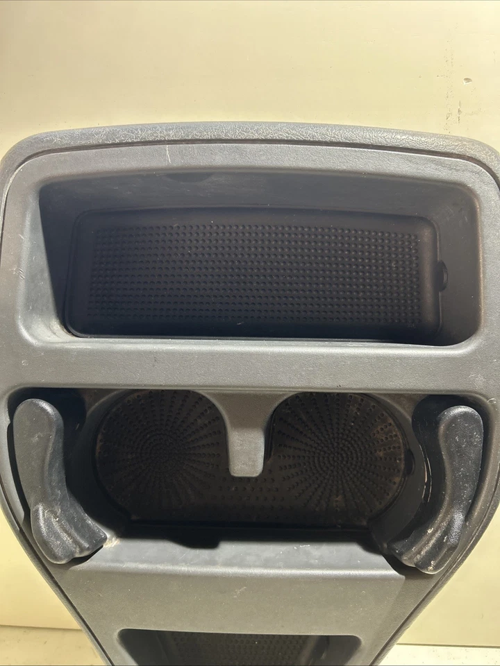 Dodge Dakota A/T 2005-2007 piso delantero consola central doble portavasos OEM Foto 2 de 4
