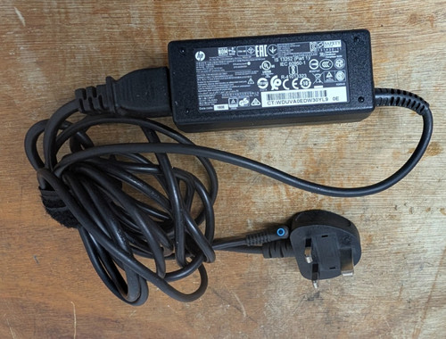 HP HSTNN-CA40 schwarz 19,5 V 2,31 A 45 W Laptop Netzteil Ladegerät für HP EliteBook