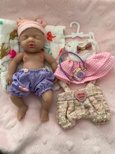 Bambola Reborn 7" Completamente Silicone - 3 Abiti e Accessori - Pronta per Lei Nuova