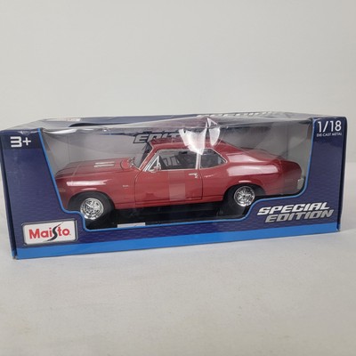 Maisto Special Edition 1/18 Scale 1970 Chevrolet Nova SS Coupe RED Die Cast Meta