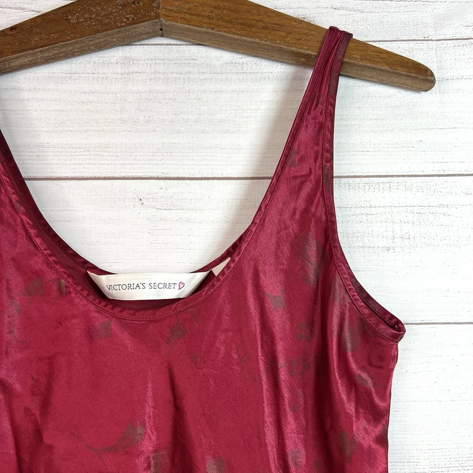 VINTAGE Victoria’s Secret Red Floral Satin Tank Top Y2K Size M - Image 4 of 4