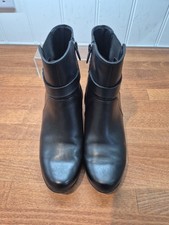 Ladies Clarks Unstructured Black Leather Ankle Boots UK 4.5 Excellent Condition