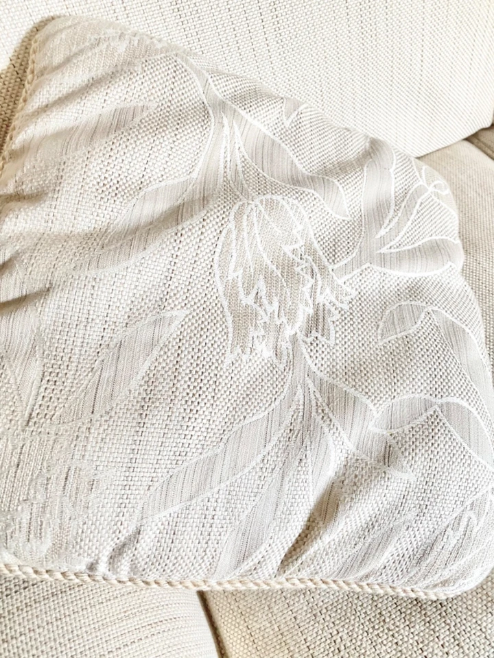 1989 Henredon Custom Folio Collection Creme 3 Seater Sofa with Duck Feather - Image 3 of 4