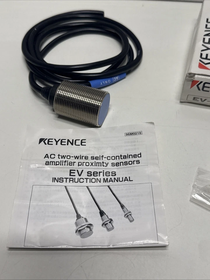 Keyence EV-30M Proximity Sensor Dia M30 Threaded Body 24-240VAC New - Image 4 of 4
