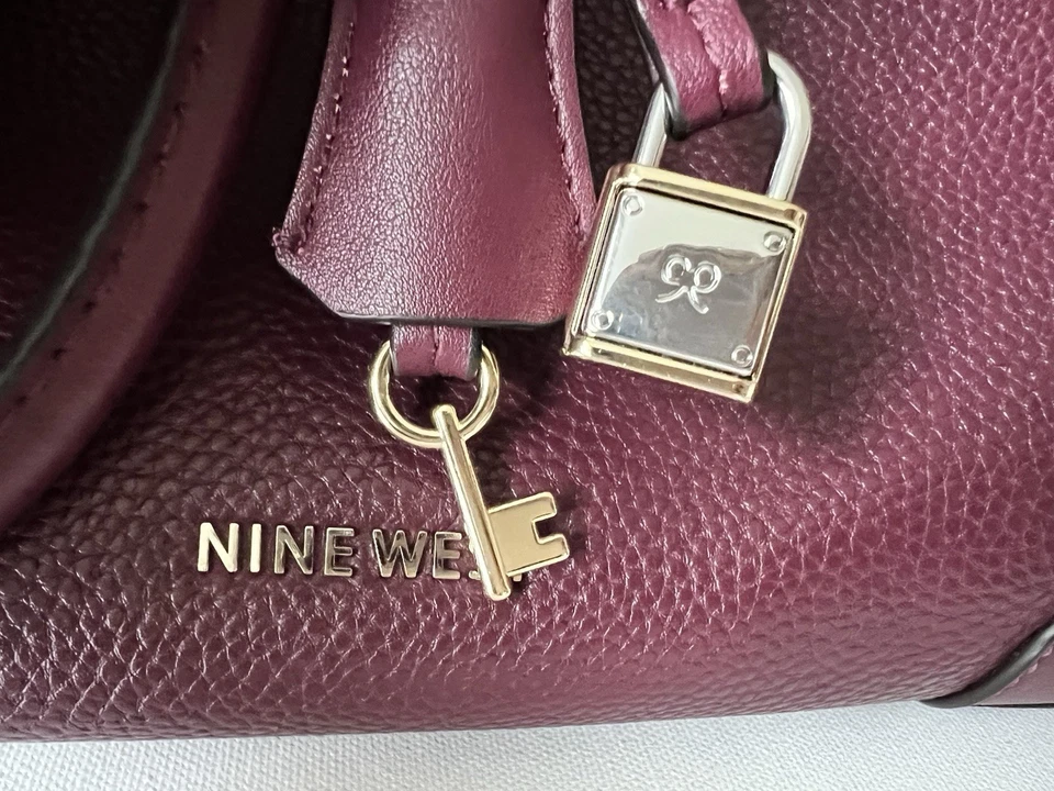 Vintage Y2K NINE WEST Large Vegan Leather Satchel Bag Handbag Crossbody - Image 2 of 4