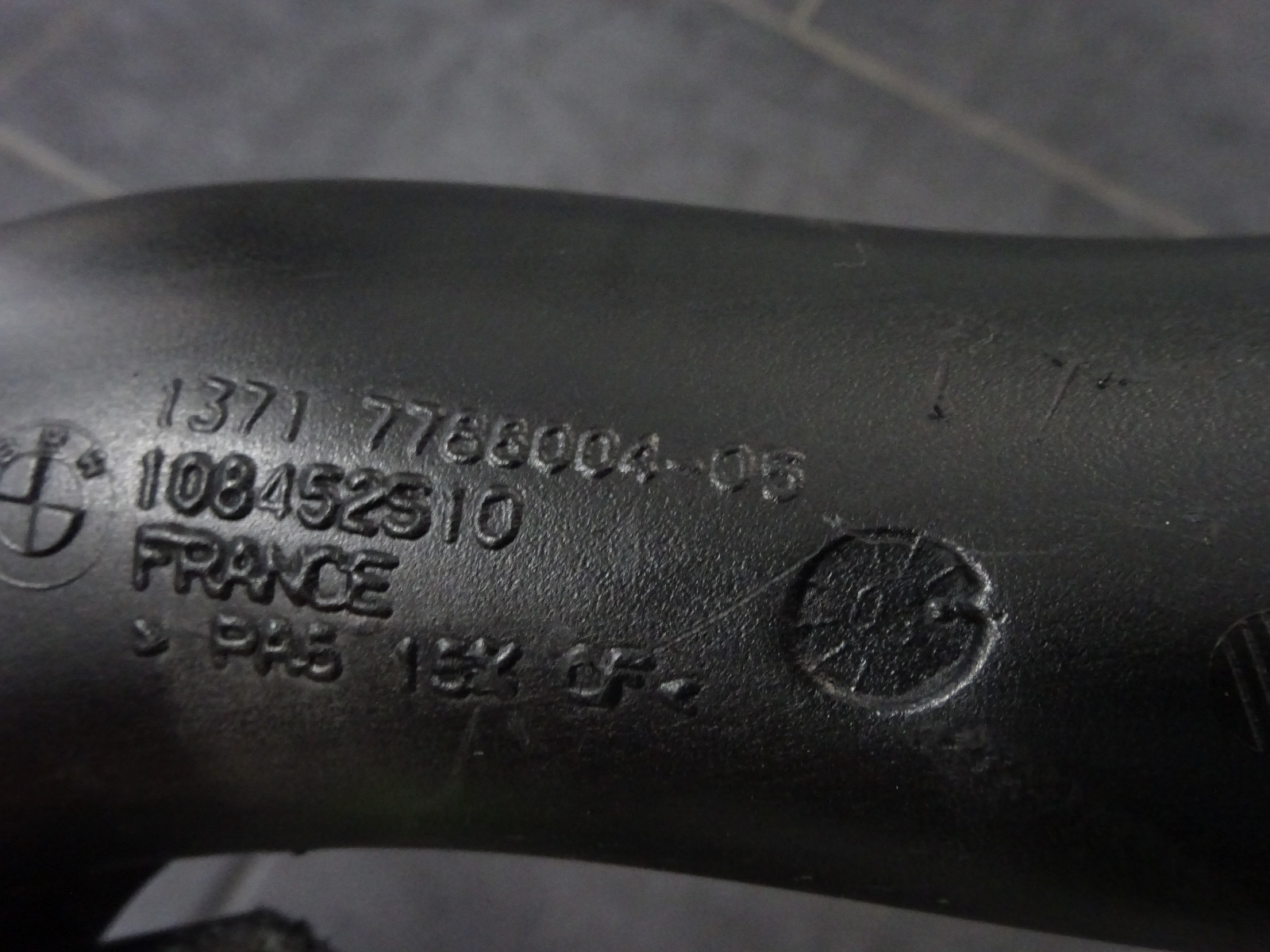 Pipe Emboss Clean Air Tube 7788004 BMW 7er E65 740d M67 Air Pipe Fresh Air Channel ...