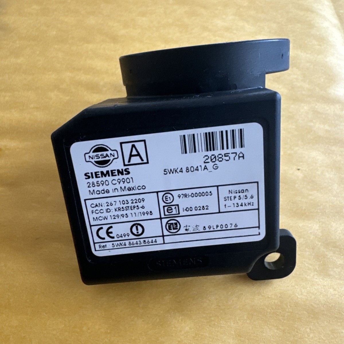 未使用
Phenix フェニックス
インナーミドルウエア上下 Nissan Infinity Parking Sensor Cover 28533-5ZA0A OEM