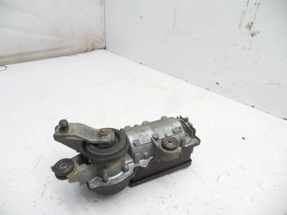 MOTOR LIMPIAPARABRISAS PONTIAC FIERO ORIGINAL 84-88 20649401 Foto 2 de 4