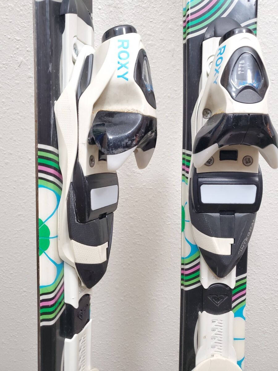 162 cm ROXY JUICY All Mountain Women's Skis w/ Adjustable 162 cm ROXY JUICY All Mountain Women's Skis w/ Adjustable