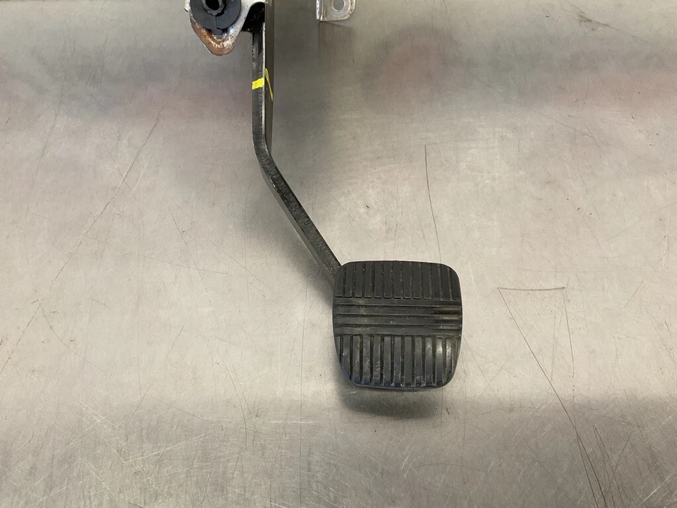 Infiniti G35 2003 pedal de freno manual 46501 OEM 15BDDEI Foto 2 de 4