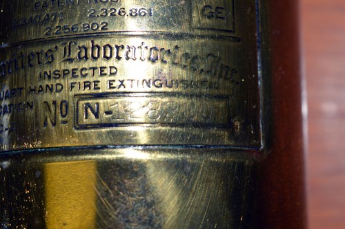 Vintage General Quick Aid Fire Guard Model 85 HD Brass Fire Extinguisher (Empty) - Picture 3 of 7