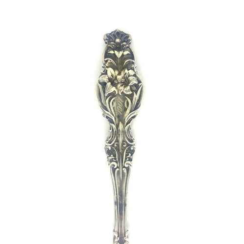 Antique 1902 Whiting Mfg. Co. Sterling Silver Oyster Fork - Lily - Picture 4 of 9
