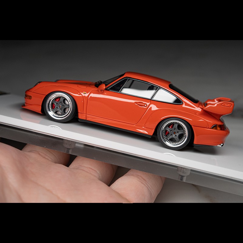 Minichamps 1:18 Porsche 911 (992) GT3 RS GetSpeed Race Taxi 2024 rouge 110062040 modèle voiture