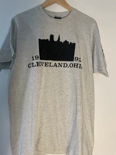Vintage 1992 Single Stitch Cleveland Skyline Souvenir T-shirt Screen Stars XL