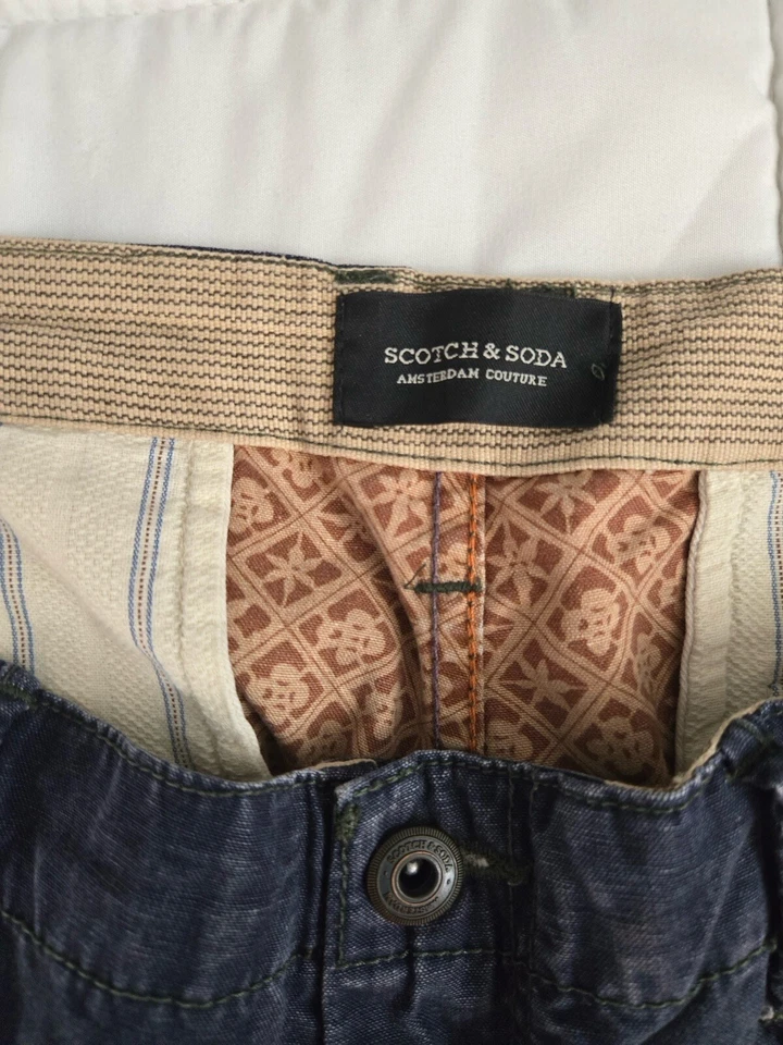 Pantalones Cortos Scotch & Soda Azul Oscuro Carga Bolsillo Talla 33 Foto 2 de 4