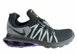 nike slip on trainers