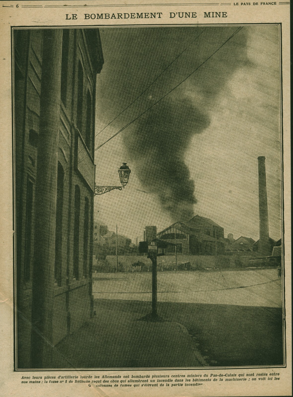 Tas d'ancien journaux 1914 1918 - Paris Photo | Adobe
