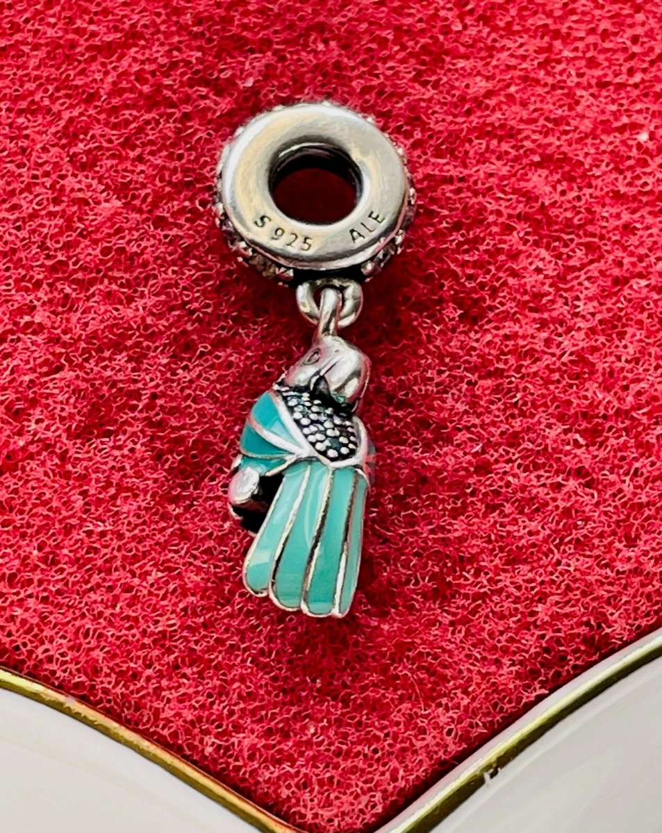 Pandora parrot store
