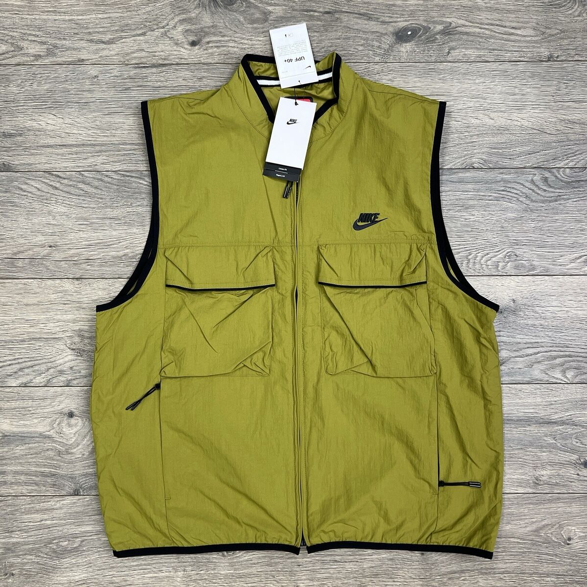 Nike Tech Woven Vest Size Large Mens Pacific Moss Green Nike Tech Woven Vest Size Large Mens Pacific Moss Green