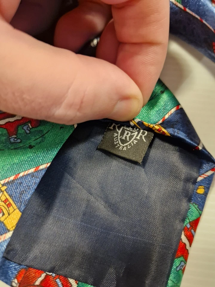 Taylor & Butle - Corbata formal de negocios de poliéster para golf de Santa Foto 3 de 4