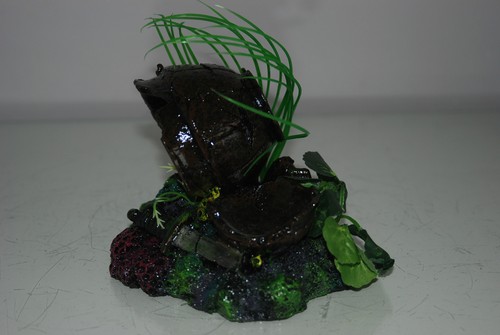 Acquario Vasi Affondati Rotti Spada su Base Roccia con Piante 15 x 11 x 12 cm - Foto 3 di 6