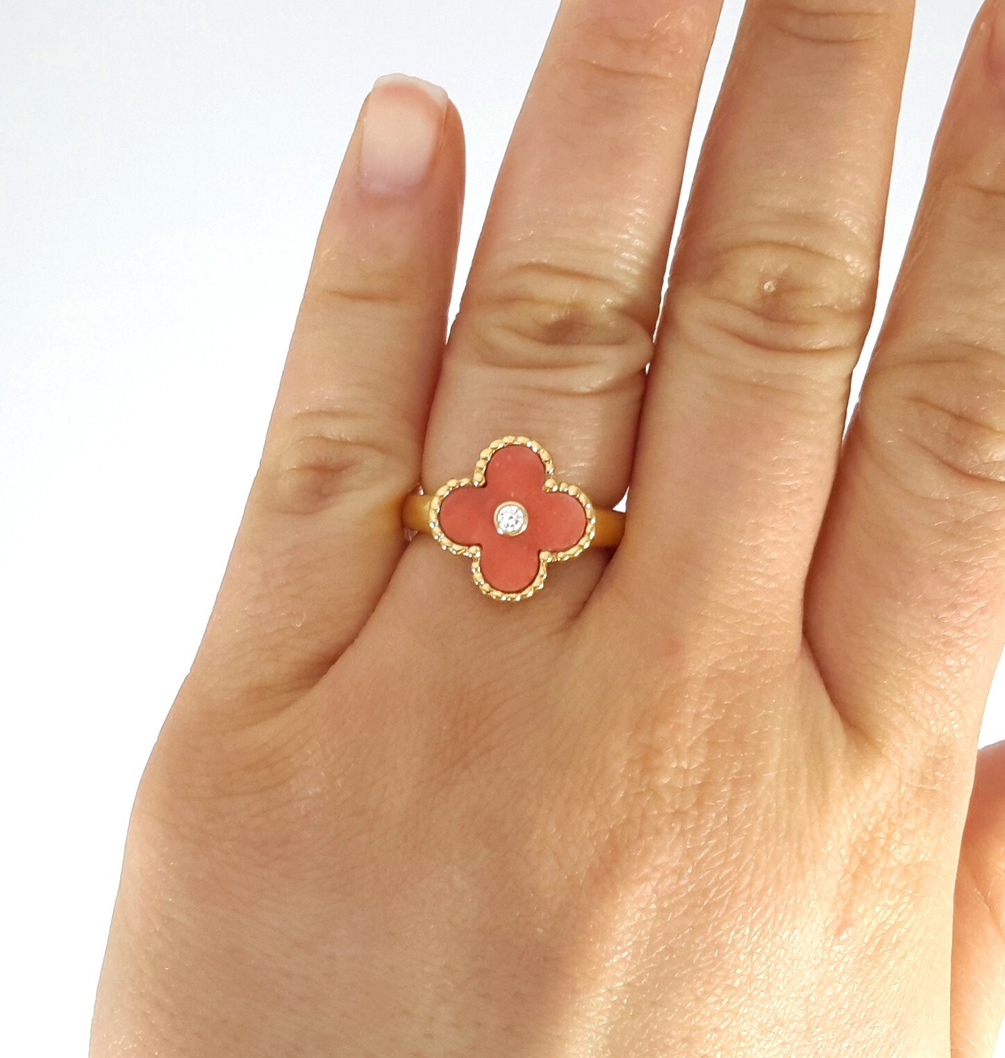 VAN CLEEF & ARPELS RED CORAL Diamond 18K Yellow Gold Ring VCA – R10968 - Image 3