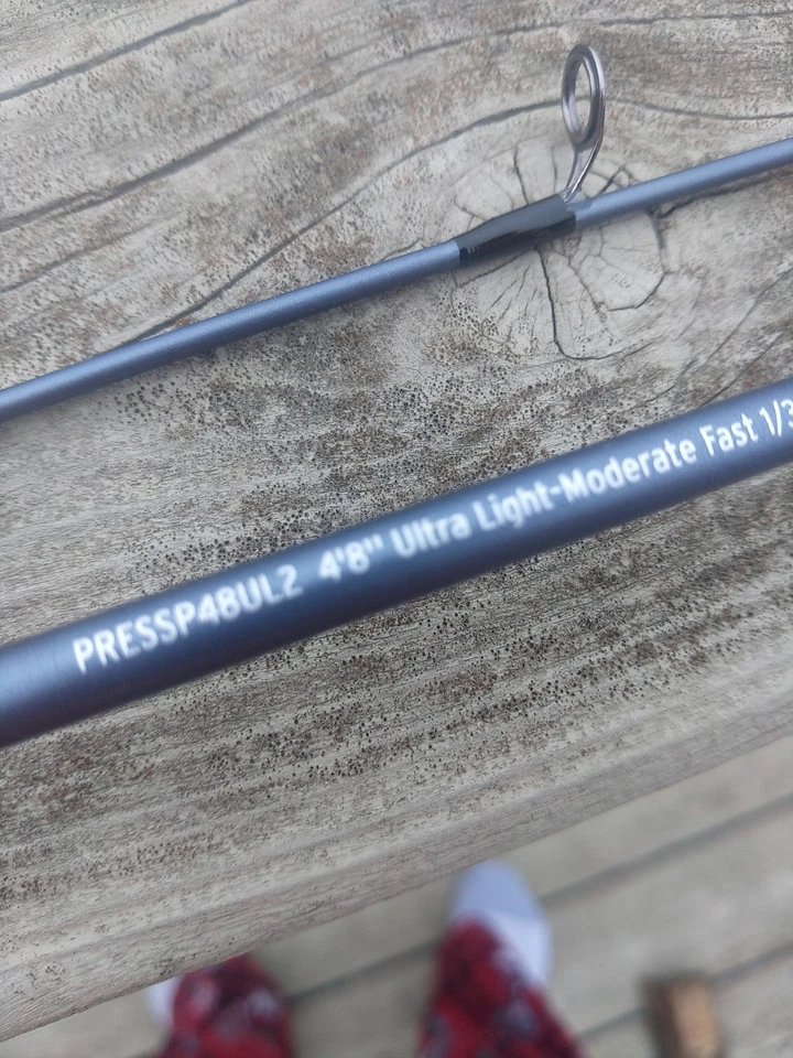 Pflueger President 2 Piece 4'8" Ultra Light-Moderate Fast Spinning Rod. - Image 3 of 4