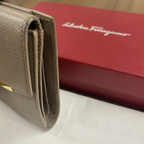 Salvatore Ferragamo Wallet Bi-fold Wallet Cambaccini (Wallets only) - Picture 9 of 10