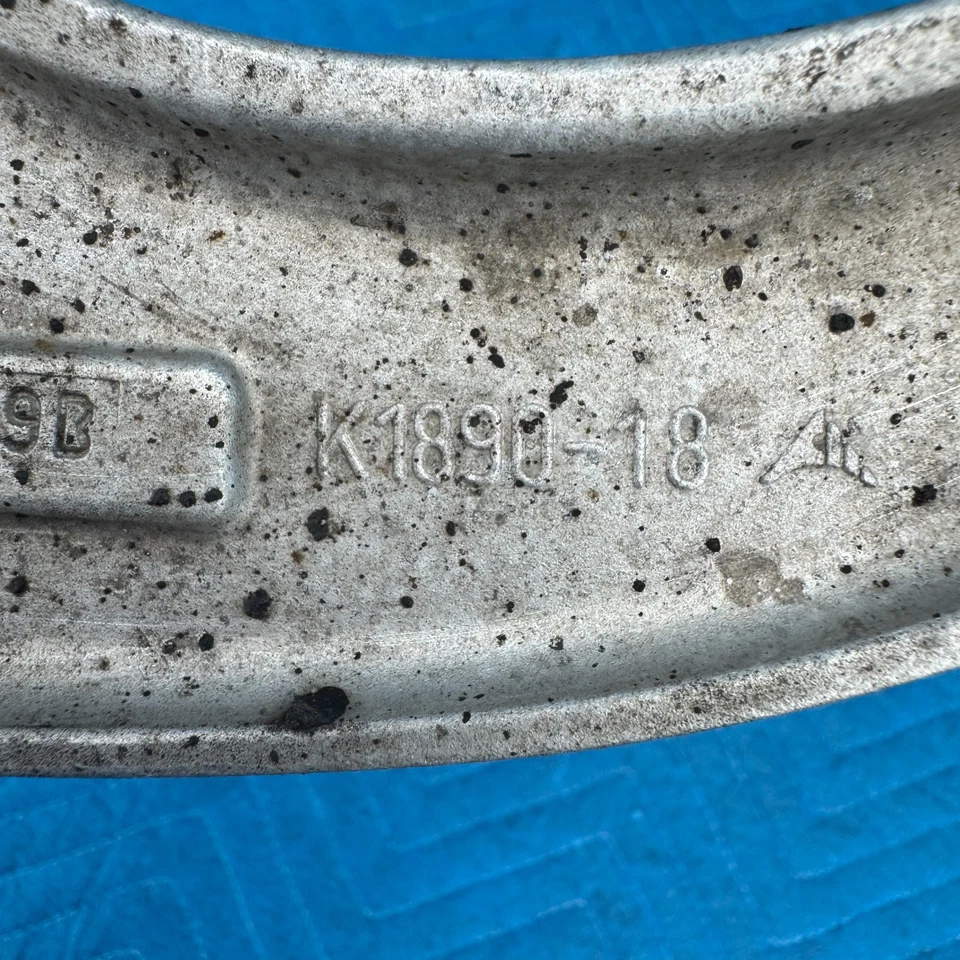 2012–2017 BMW 650i xDrive Brazo de control superior delantero izquierdo del conductor OEM K189018 Foto 3 de 4