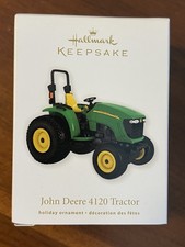 HALLMARK 2012 JOHN DEERE 4120 TRACTOR ORNAMENT