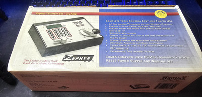 Digitrax Complete Train Control Zephyr Starter Set - 2.5 Amp