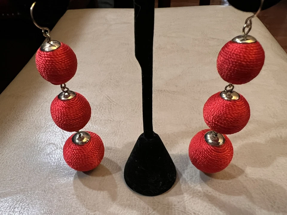 Red Silk String Triple Ball Fish Hook Pieced Earrings 3” L Gold Tone - Image 4 of 4