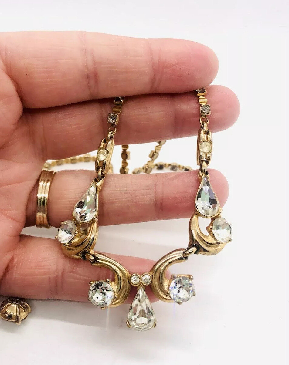 Beautiful BOGOFF Clear Rhinestone Necklace Gold P… - image 9