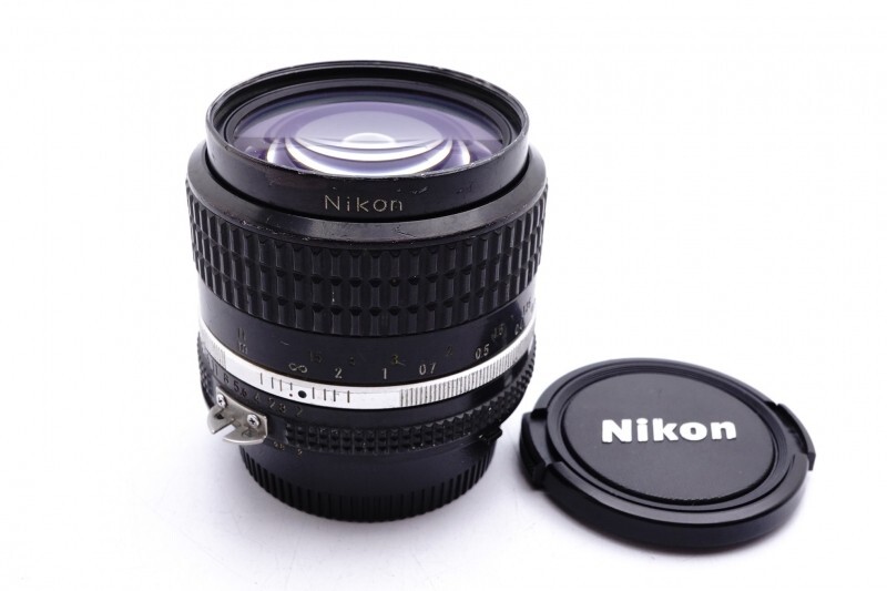 Excellent+ Nikon Ai-s Nikkor 35mm F/2 Wide Angle MF Lens From