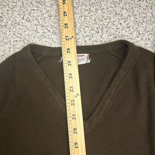 VTG 60’s McGregor L/S V-Neck Pullover Orlon Sweater Adult Lg Brown Super Soft - Picture 7 of 7