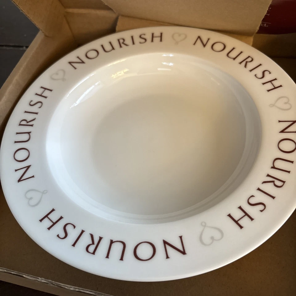 Pampered Chef 2014 Roundup From The Heart Nourish Soup Bowl #2949 New in the Box - Image 4 of 4