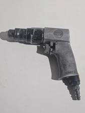 CENTRAL PNEUMATIC 3/8" Reversible AirDrill 94585 AS-IS Bad Chuck (MI1054187)