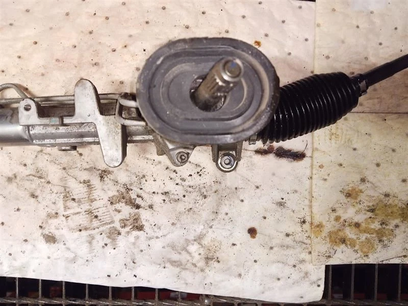 Steering Rack And Pinion From 2008 Volkswagen Beetle 4820165 - Image 4 of 4