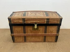 Vintage STEAMER TRUNK Dollhouse Miniature SALESMAN SAMPLE camelback chest small