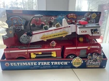 Paw Patrol Ultimate Rescue Fire Truck with Extendable 2 ft. Tall Ladder+ Shipper