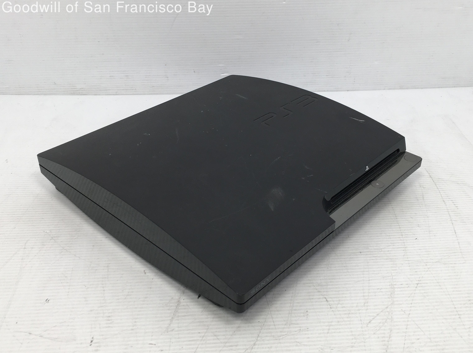 Sony PlayStation 3 Console With 2 Controllers 1 Motion Controller And