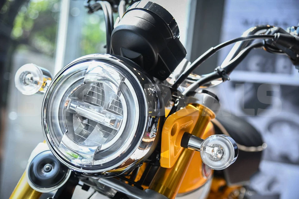 Genuine Chrome LED Taillight Assy F&R Turn Signals set EU Model Honda Monkey 125 - Image 2 of 4