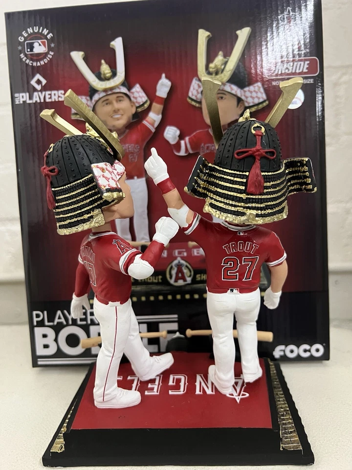 Shohei Ohtani Mike Trout Los Angeles Angels Doble jonrón celebración Bobblehead Foto 2 de 3