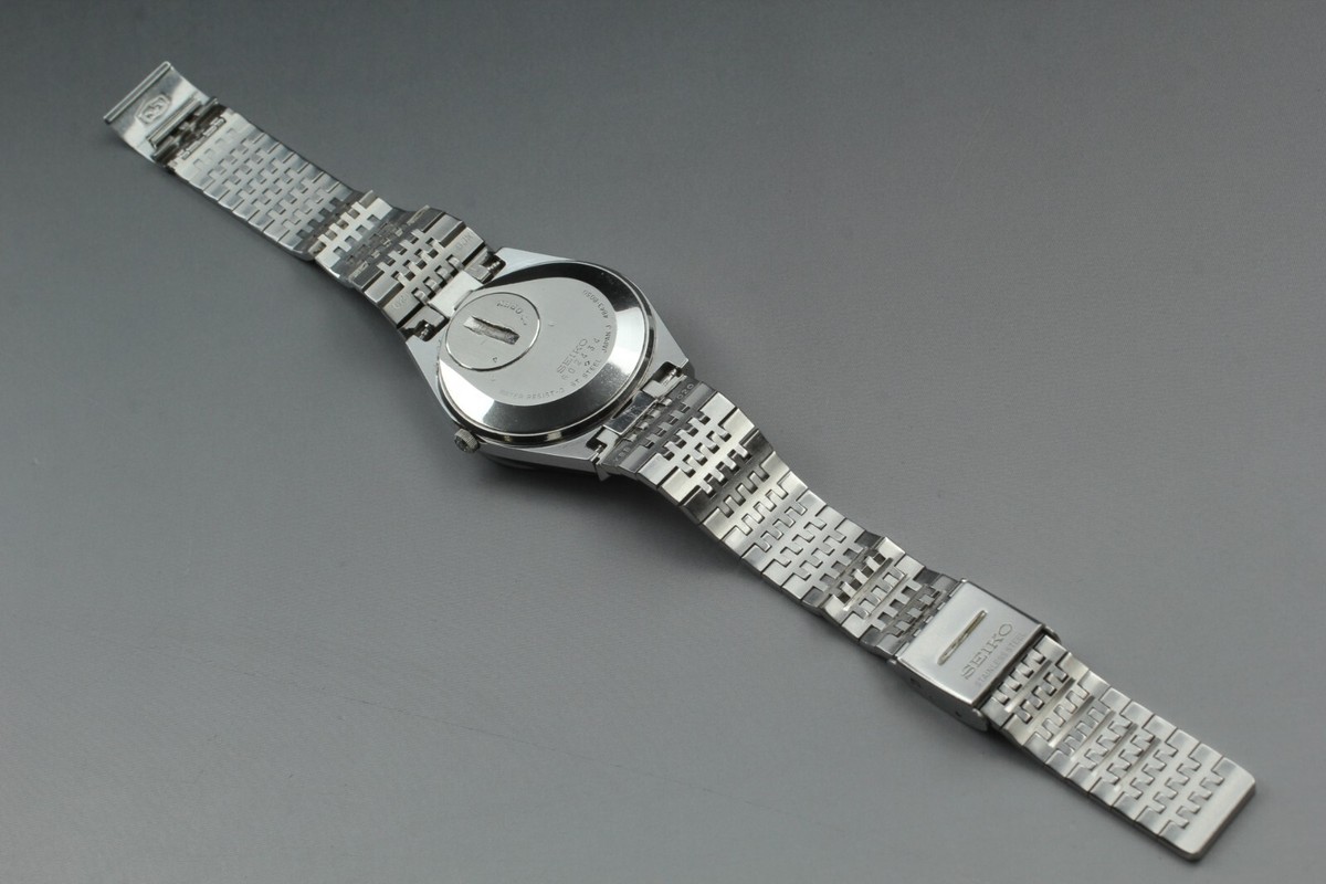 【ビンテージ】SEIKO時計 Vintage watch men seiko sq quartz day date japan 8123 - 5089