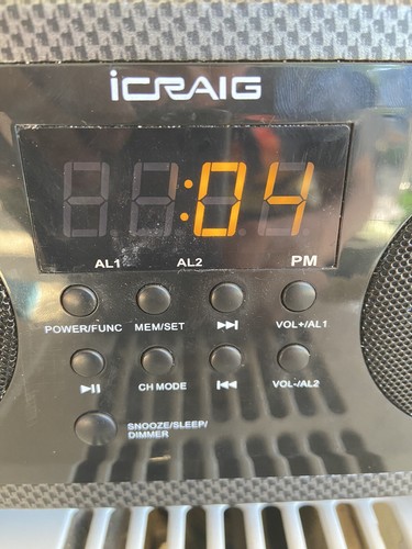 iCraig CMB3228 Alarm Clock Radio - Picture 2 of 9